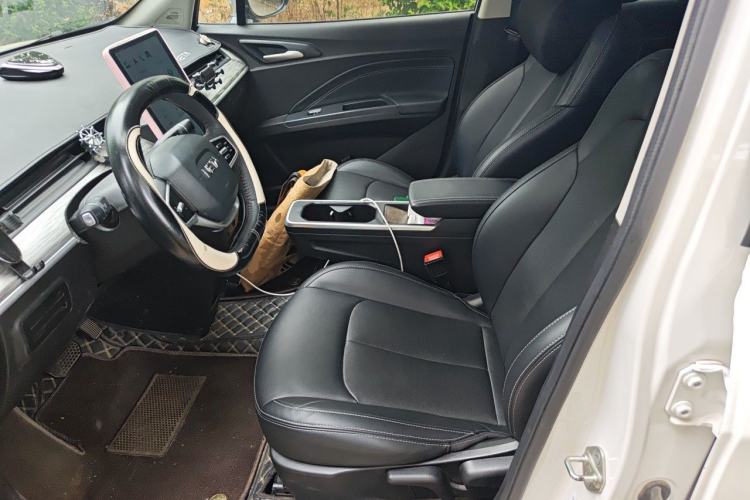 Used NETA AYA 2023 318 Lite Left Front Seat
