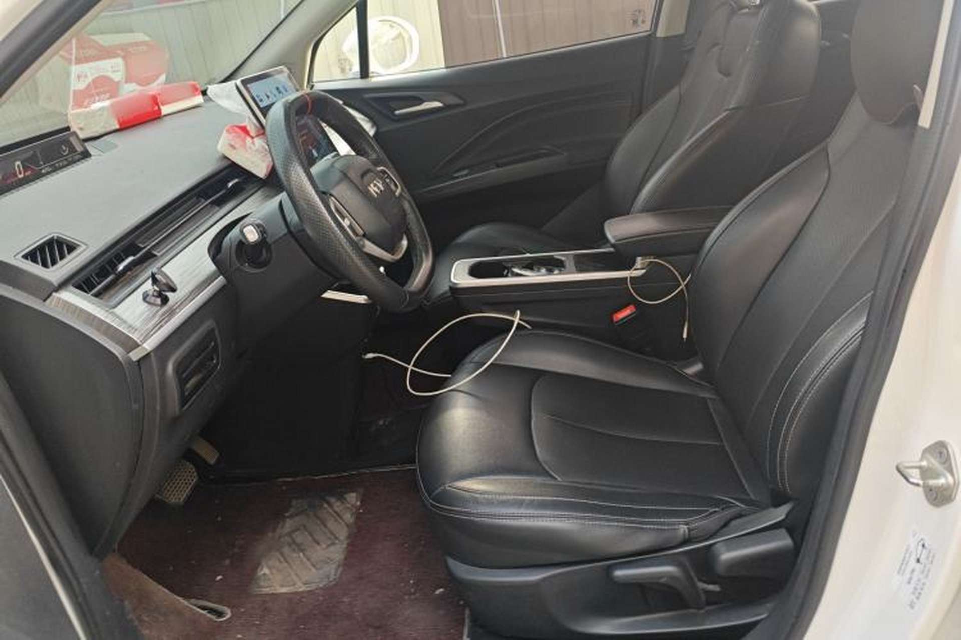Used NETA AYA 2023 318 Lite Left Front Seat