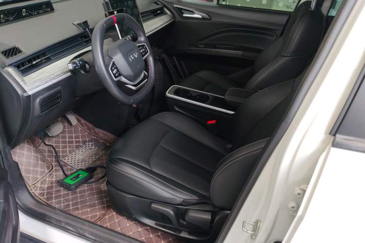 Used NETA AYA 2023 401 Left Front Seat