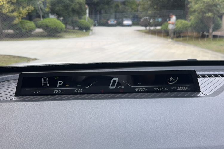 Used NETA AYA 2023 401 Lite Odometer Close Up