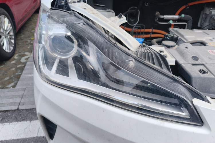Used NETA AYA 2023 401 Right Front Headlight