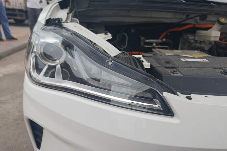 Used NETA AYA 2023 401 Lite Right Front Headlight