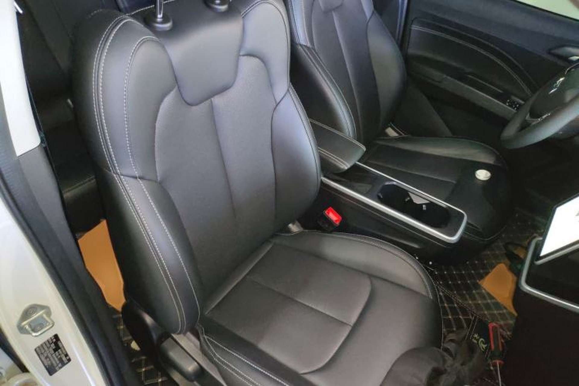 Used NETA AYA 2023 401 Lite Right Front Seat
