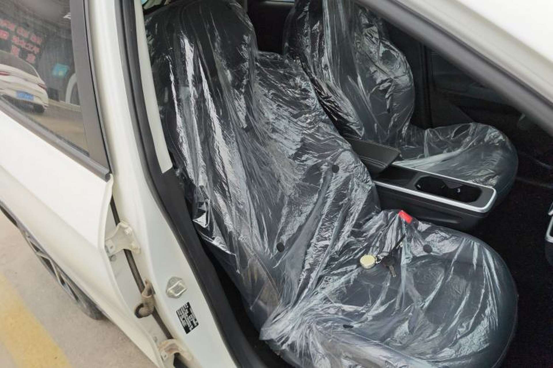 Used NETA AYA 2023 401 Right Front Seat