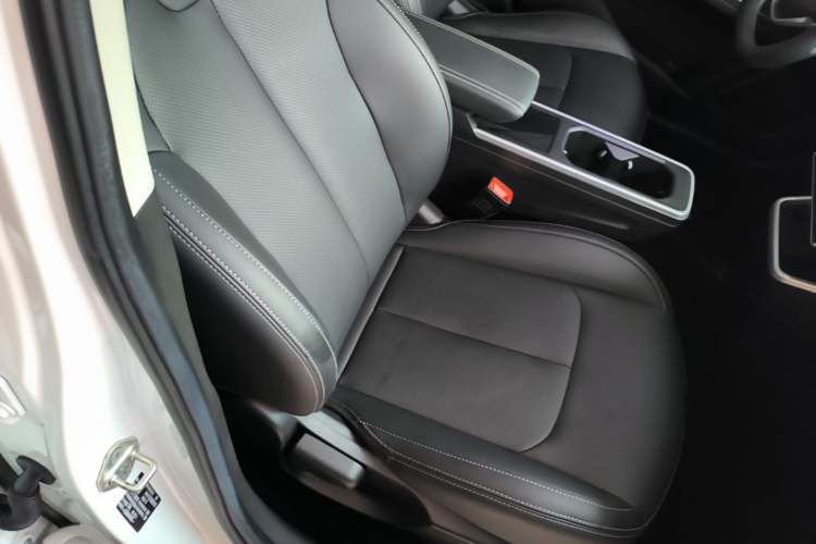 Used NETA AYA 2023 401 Lite Right Front Seat