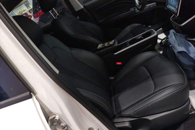 Used NETA AYA 2023 401 Lite Right Front Seat