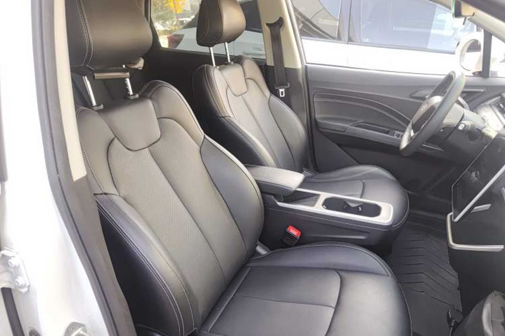 Used NETA AYA 2023 Revised Version 401 Lite Right Front Seat
