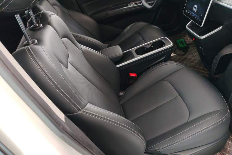 Used NETA AYA 2023 401 Right Front Seat