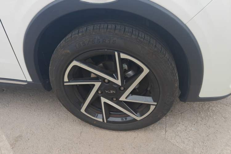 Used NETA AYA 2023 401 Lite Right Front Wheel Hub