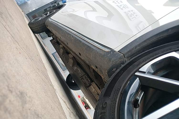Used NETA AYA 2023 401 Right Side Sill