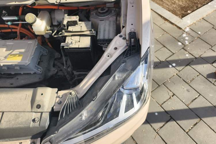 Used NETA AYA 2023 401 Lite Engine Bay Left