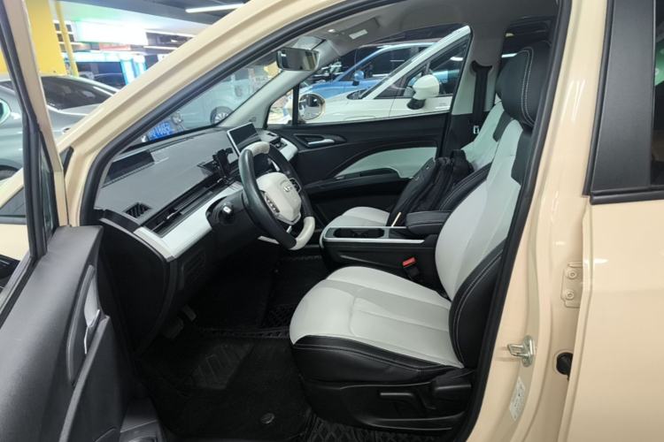 Used NETA AYA 2023 401 Left Front Seat