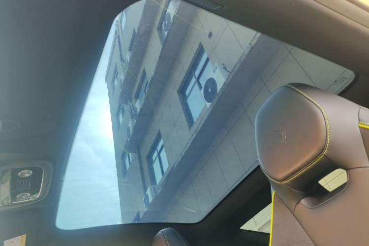 Used NETA GT 2023 560 Lite Headliner
