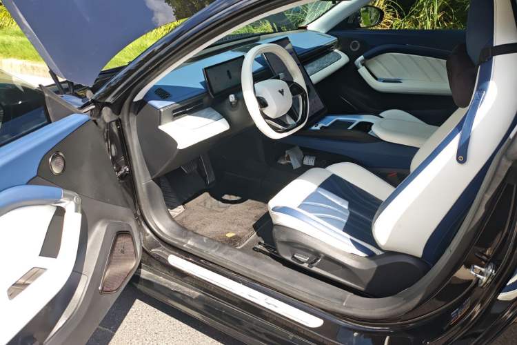 Used NETA GT 2023 580 AWD Driver Seat
