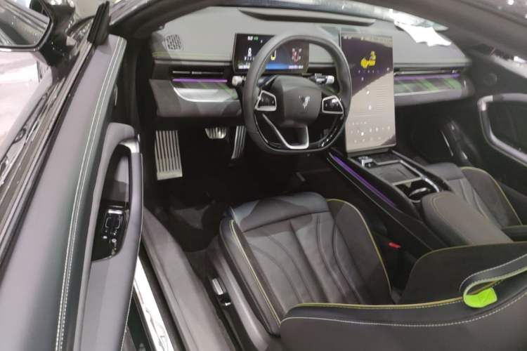 Used NETA GT 2023 580 AWD Driver Seat