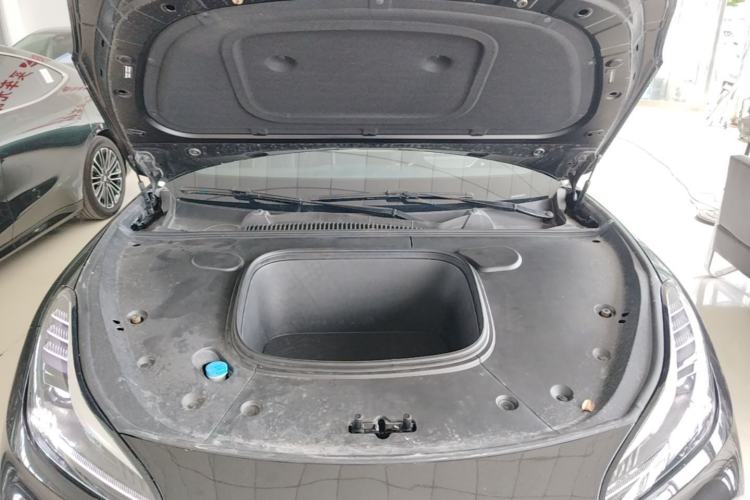Used NETA GT 2023 560 Engine Bay