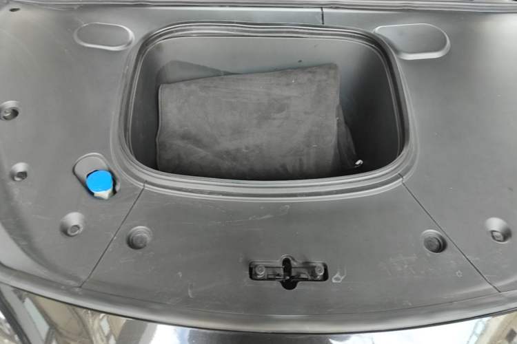 Used NETA GT 2023 660 Engine Bay