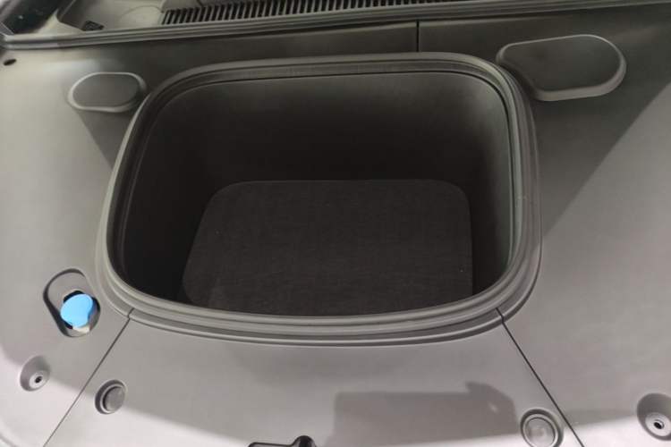Used NETA GT 2023 580 AWD Engine Bay