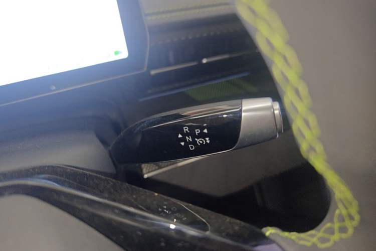 Used NETA GT 2023 560 Gear Lever