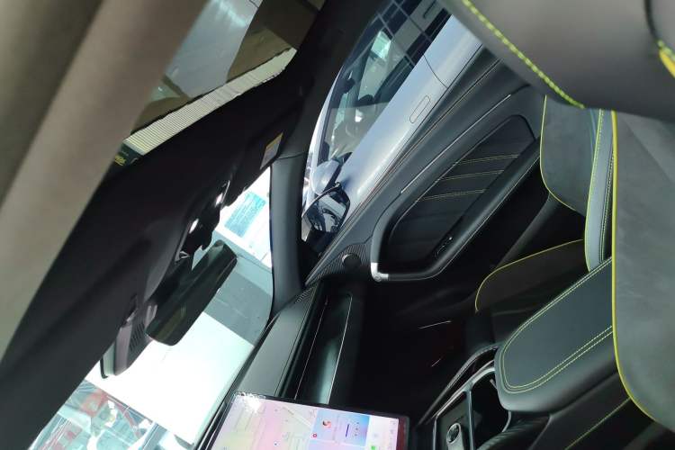 Used NETA GT 2023 580 AWD Headliner