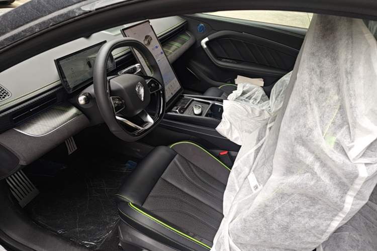 Used NETA GT 2023 560 Left Front Seat
