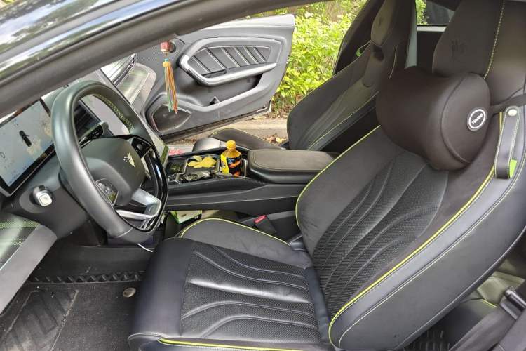 Used NETA GT 2023 560 Left Front Seat
