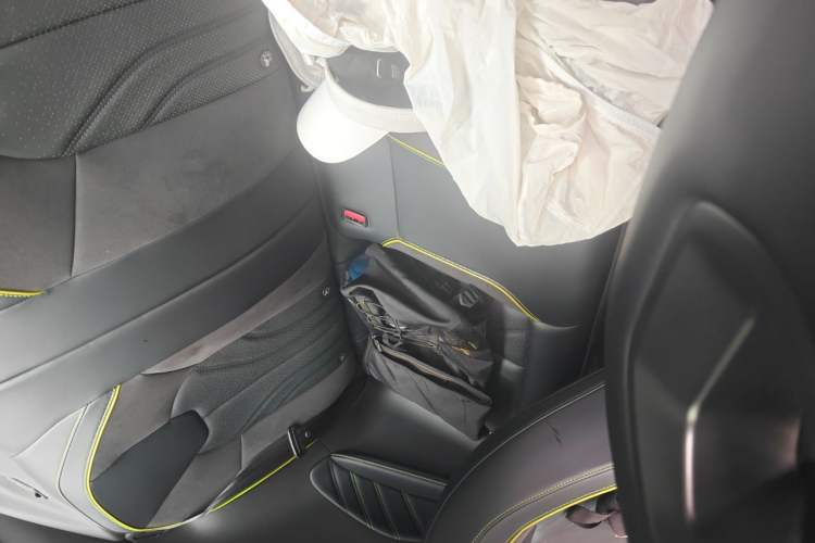 Used NETA GT 2023 560 Left Rear Seat