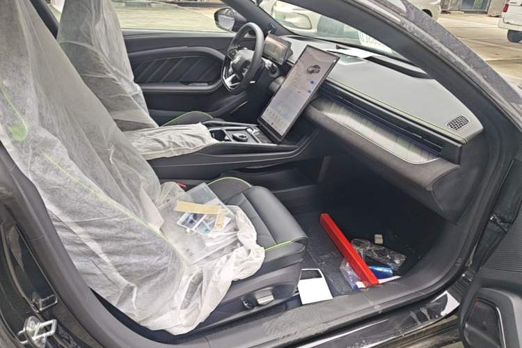 Used NETA GT 2023 560 Right Front Seat