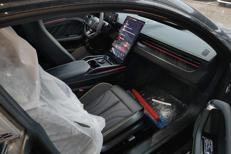 Used NETA GT 2023 560 Right Front Seat