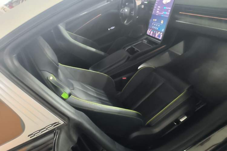 Used NETA GT 2023 560 Right Front Seat