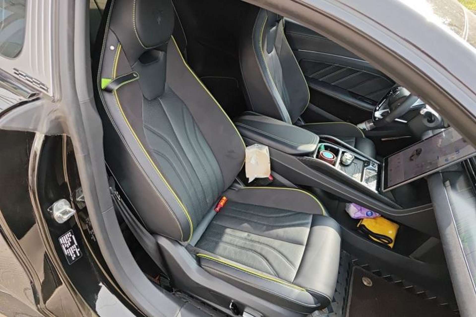 Used NETA GT 2023 560 Right Front Seat