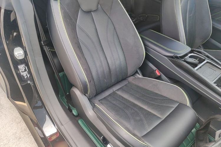 Used NETA GT 2023 560 Right Front Seat