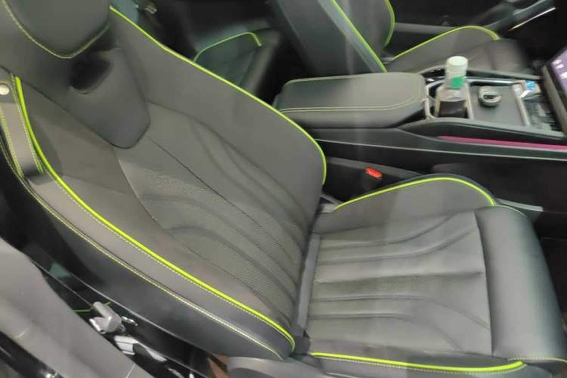Used NETA GT 2023 580 AWD Right Front Seat
