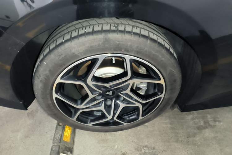 Used NETA GT 2023 560 Right Rear Wheel Hub