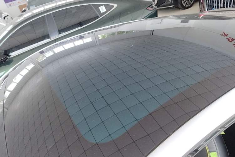 Used NETA GT 2023 560 Roof