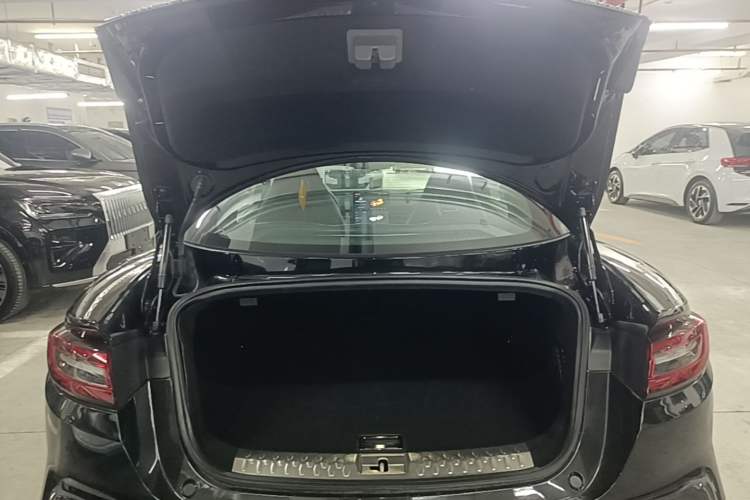 Used NETA GT 2023 660 Trunk
