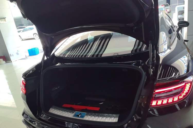 Used NETA GT 2023 580 AWD Trunk