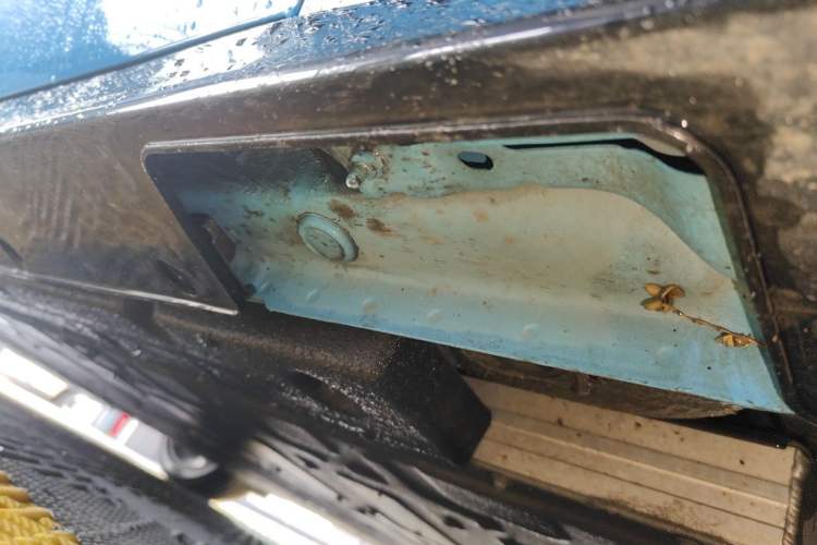 Used NETA GT 2023 560 Chassis Front Right