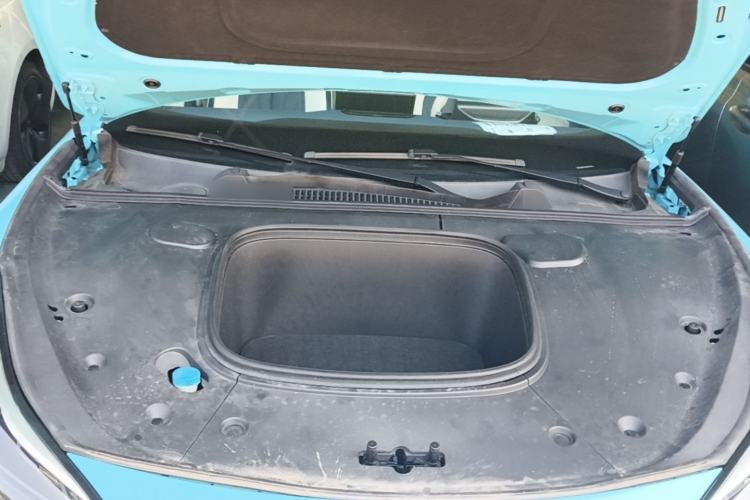 Used NETA GT 2023 560 Engine Bay
