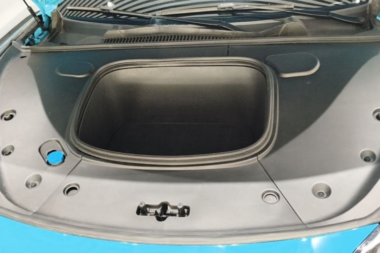 Used NETA GT 2023 580 AWD Engine Bay