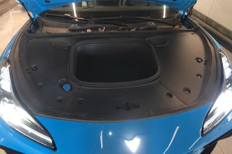 Used NETA GT 2023 560 Engine Bay