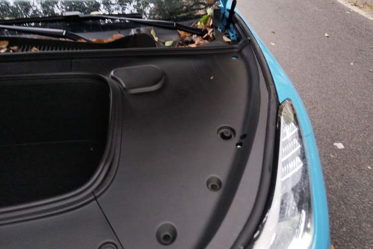 Used NETA GT 2023 560 Engine Bay Left