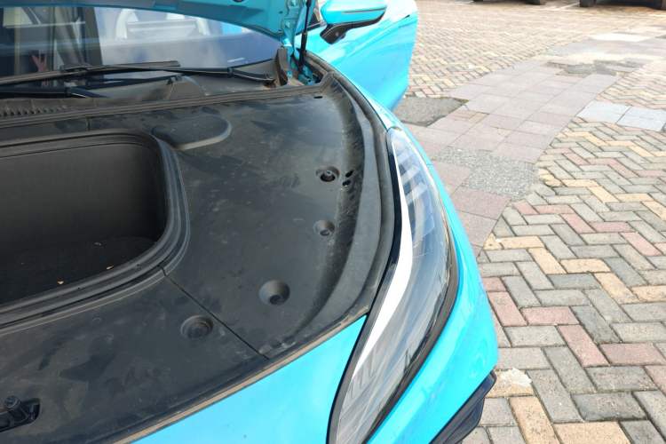 Used NETA GT 2023 580 AWD Engine Bay Left