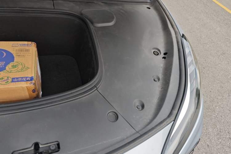 Used NETA GT 2023 580 AWD Engine Bay Left