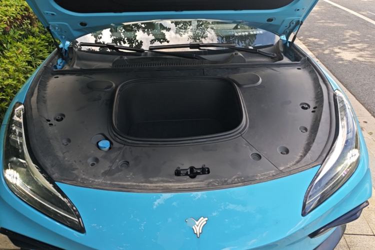 Used NETA GT 2023 660 Engine Bay