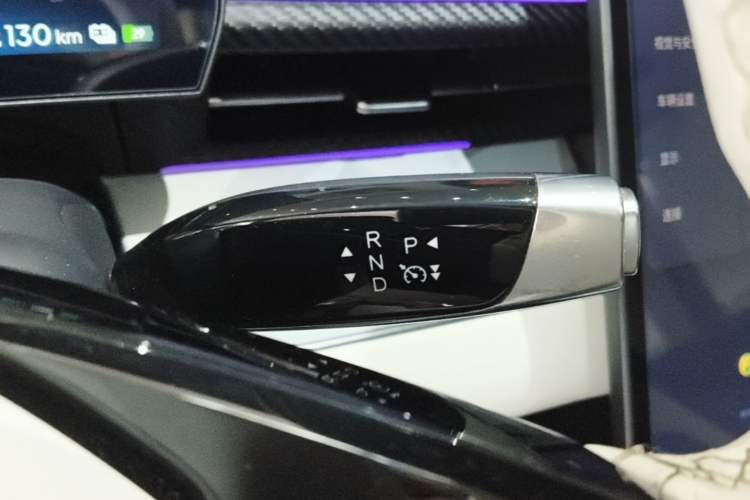 Used NETA GT 2023 580 AWD Gear Lever