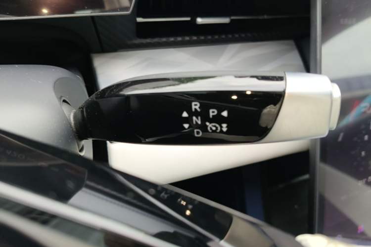Used NETA GT 2023 580 AWD Gear Lever
