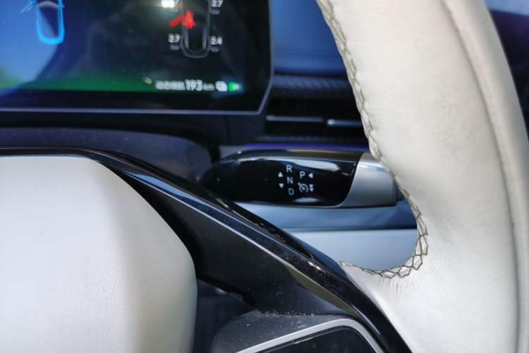 Used NETA GT 2023 580 AWD Gear Lever