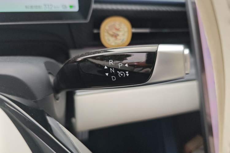 Used NETA GT 2023 580 AWD Gear Lever
