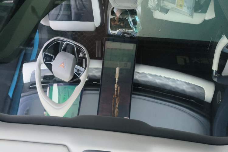 Used NETA GT 2023 580 AWD Headliner